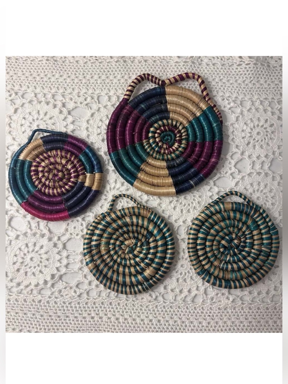 4 AFRICAN GRASS WALL PLATE BOHO DECOR RED BLACK COIL HAND WOVEN
